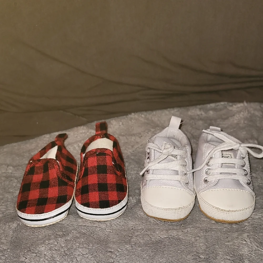 Magic Prewalker & Creations Of Grace 3-6M Baby Infant Shoes Sneakers White Plaid